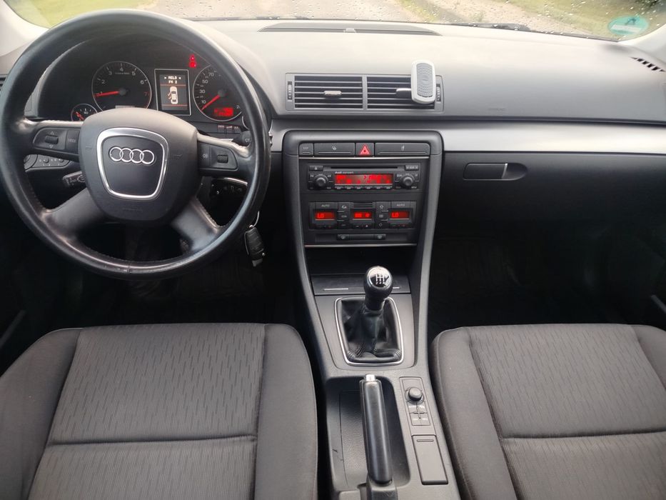 Samochód Audi A4