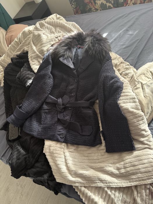 Kurtka damska pikowana z futerkiem granatowa rozmiar 44