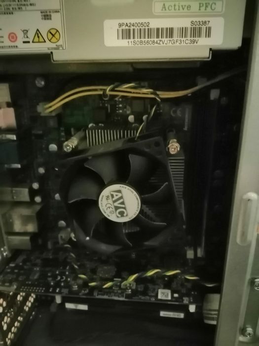 ТЕРМІНОВО потрібно продати. Комп'ютер Lenovo thinkcentre m72e, комплек