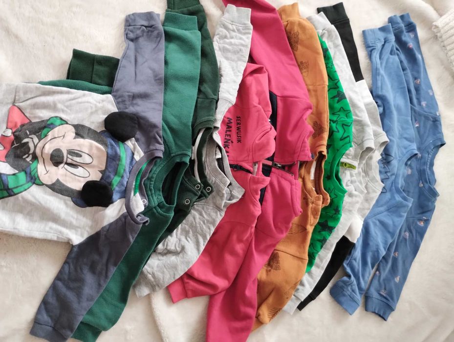 Sprzedam pakę ubrań 68-74