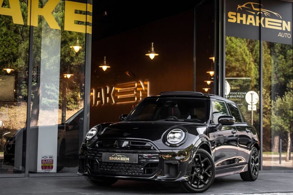 MINI 5-Door Cooper C John Cooper Works