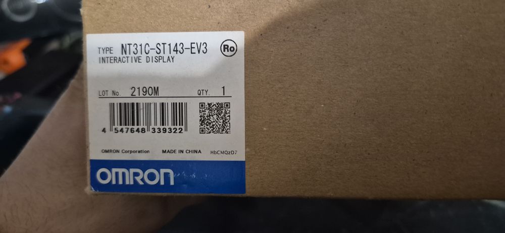 Omrom NT31C-ST143-EV3