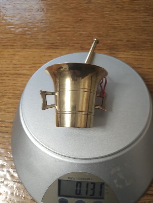 Stary moździerz mosiezny