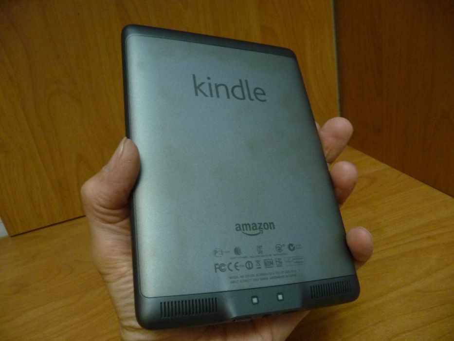 Amazon Kindle Touch, повністю робоча