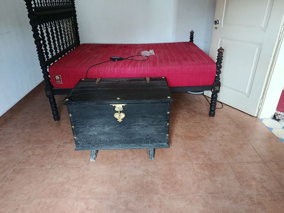 Cama bilros com colchão. Colchão com comando