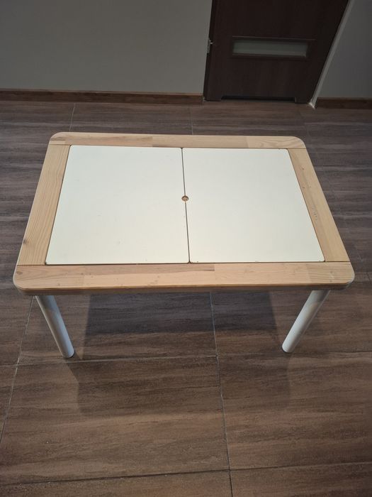 Stolik Flisat od marki Ikea