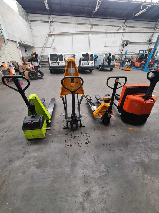 Porta paletes elétrico  Modelo: 7PM20 Capacidade 2000kg