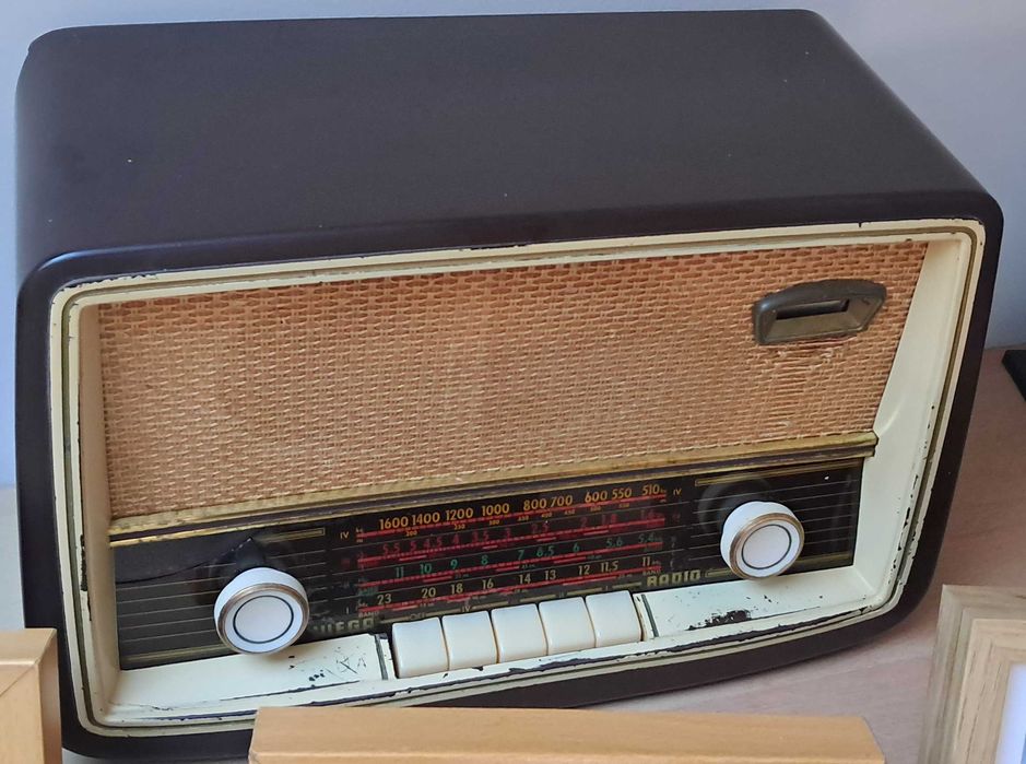 Radio Wega 836 para decoração