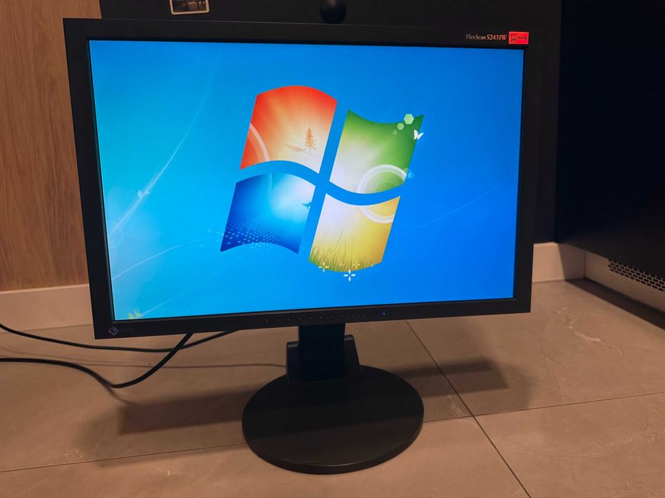 Monitor EIZO, 24 cale