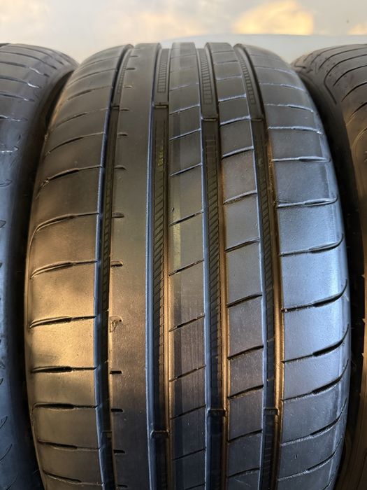 Komplet letnich opon Good Year 245/40r19 i 275/35r19 2022rok
