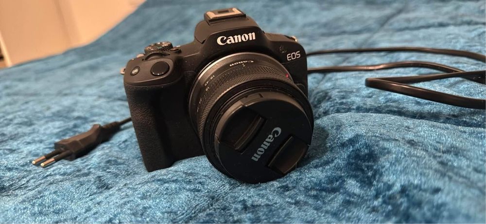 Maquina fotografica canon EOS R50+RFS 18-45IS