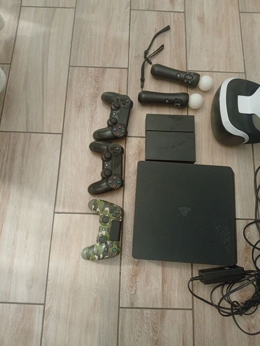 Konsola Ps 4 plus vr sprzedam
