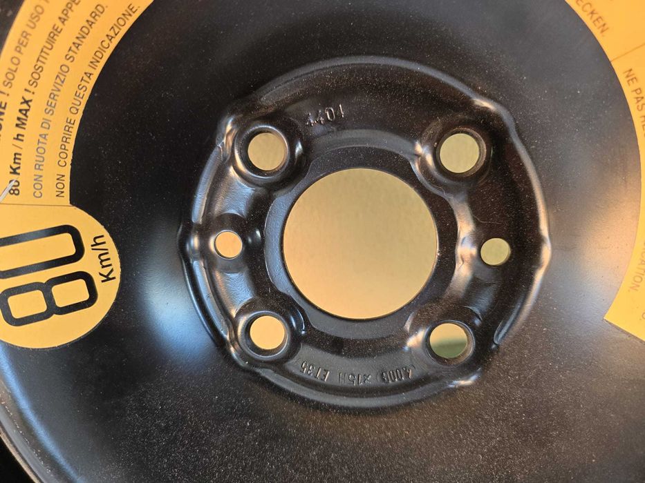Pneu sobresselente NOVO Pirelli T125/80 R15 95M