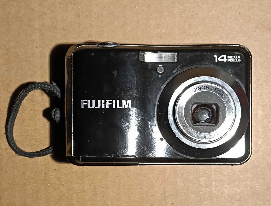 aparat Fuji AV200