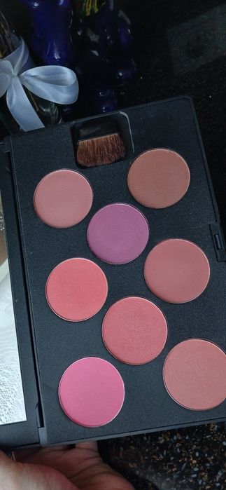 Палетка рум'ян Make up Me Professional