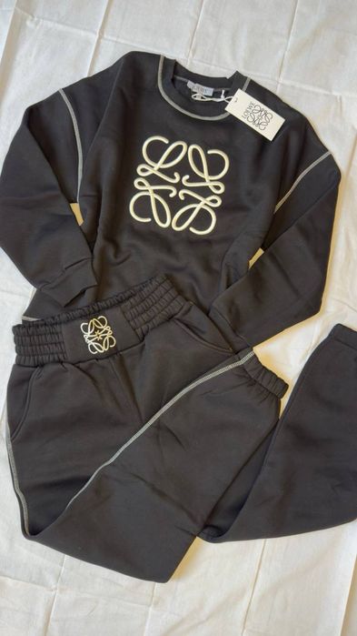 Stylowy dres rozmiar S