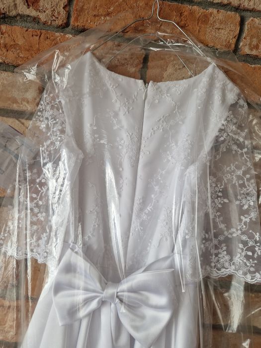 Suknia komunijna r.134