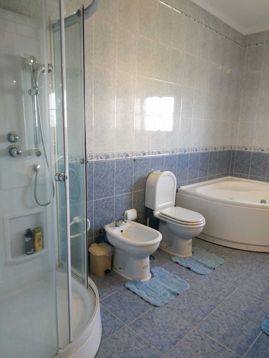 Quinta com 2 moradias prontas a habitar. Com um terreno de 9820 m2