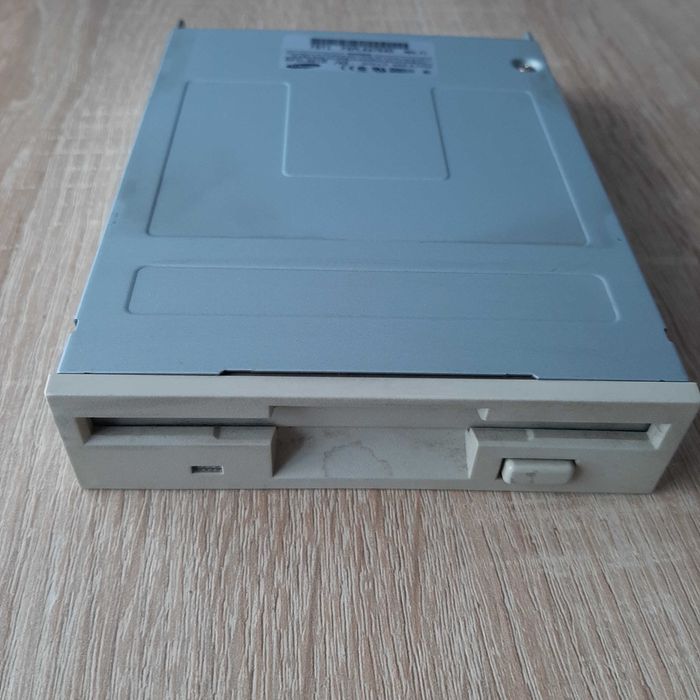 Stacja dyskietek 3,5"