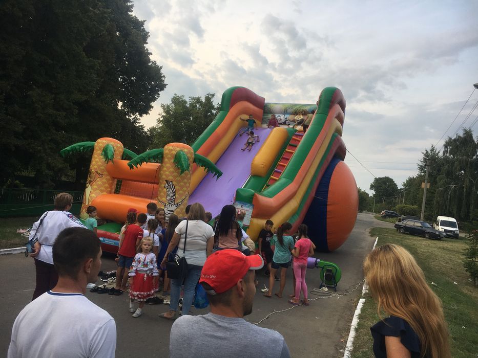 Горка батут лабіринт спорт батут солодка вата свято атракціони оренда