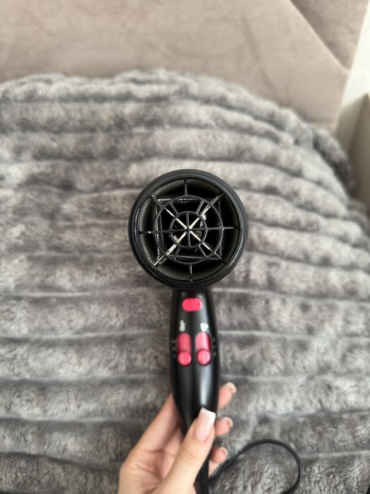 Продам фен Rowenta Elite model look / ionic technology 2200 W