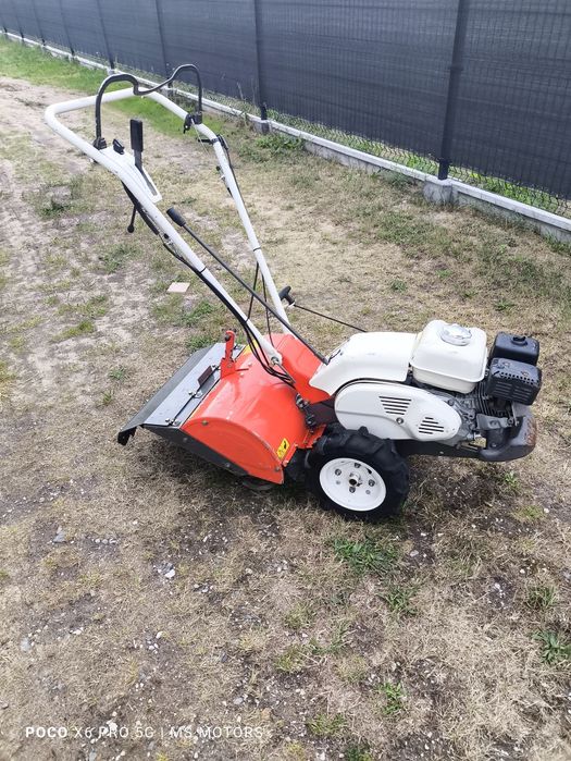 Glebogryzarka z napędem Orec silnik Honda 5.5 HP