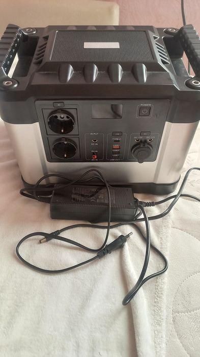 Електро станція дя дому в гарному робочому стані максимальна 2000ват