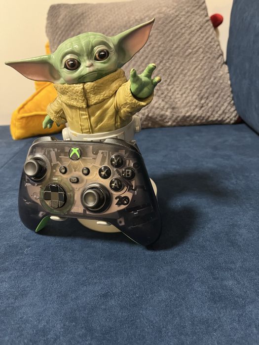 Baby yoda stojak na pad mandalorianin star wars