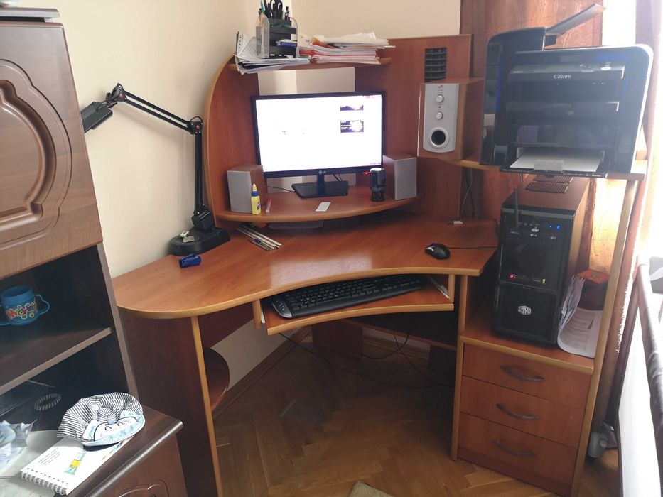 Продам телевізійні тумби