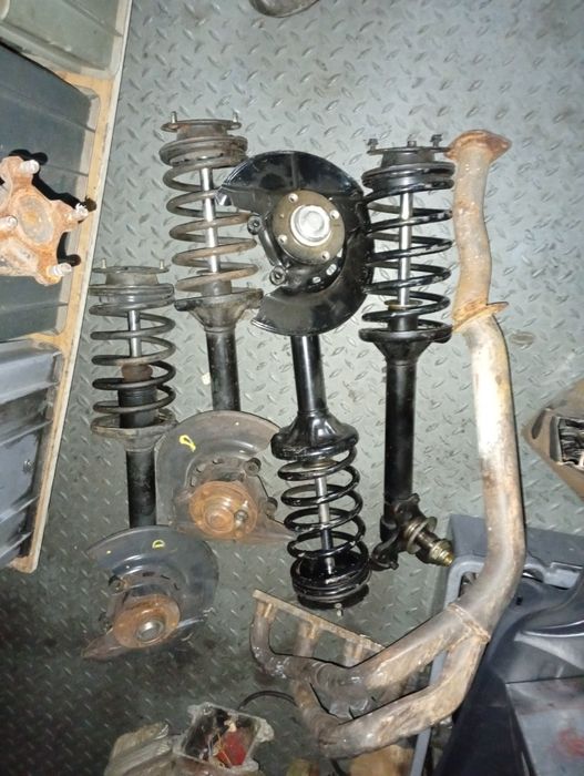 BMW E30 todo tipo de material