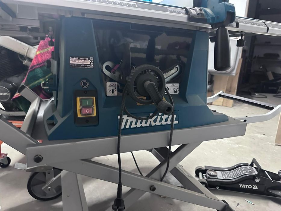 MAKITA MLT100 Piła Pilarka stołowa plus stół
