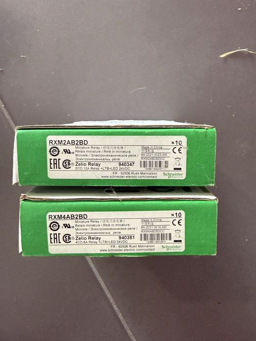 Rele miniatura RXM2AB2BD