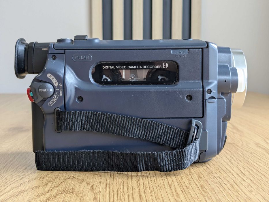 Kamera cyfrowa Sony DCR-TRV140E