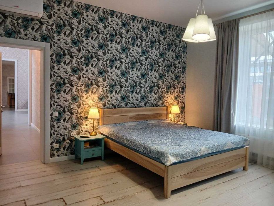 Будинок в Англійському стилі 185 м² Ірпінь | ремонт | ГАЗ | 11 соток | камін | гараж |  ландшафт