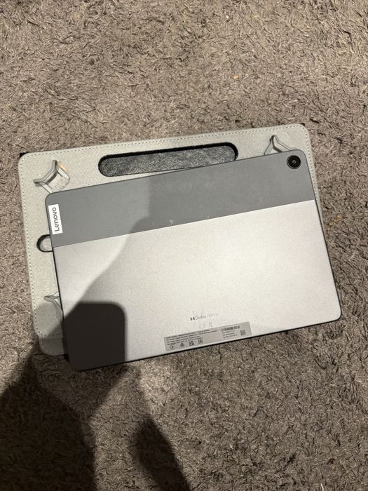 Tablet Lenovo 32g. Novo
