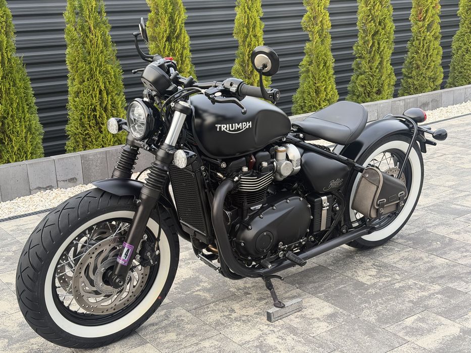 triumph bonneville bobber 1200