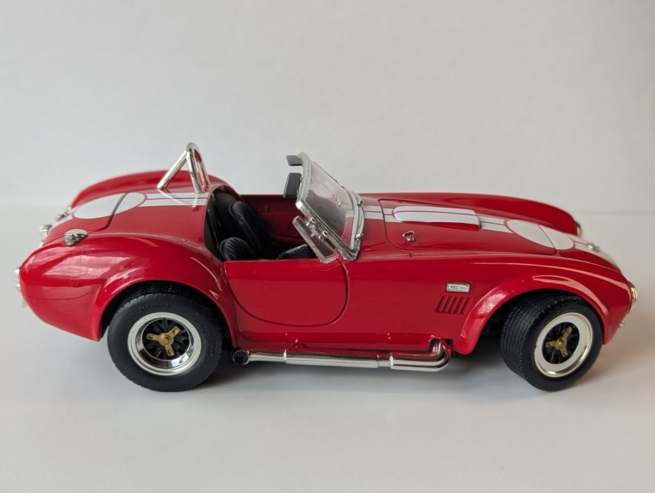 1/18 1964 Shelby Cobra 427 S/C Road Signature Модель Машинка Шелбі