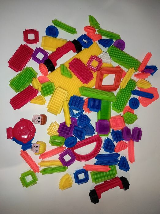 Голчастий конструктор Hasbro 86 деталей