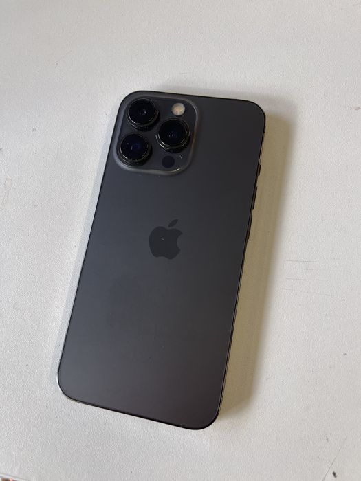 Продам телоефон iphone 13 pro 128gb r-sim