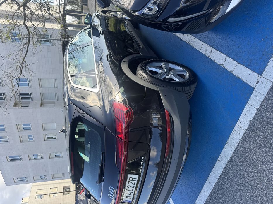 Audi e-tron 55 quattro 2020 | Com garantia até Abril 2026