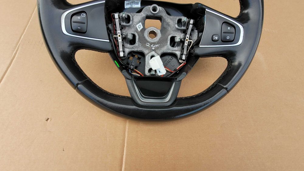 Renault Clio IV 4 lift kierownica skóra multifunkcja nr2 484000110R
