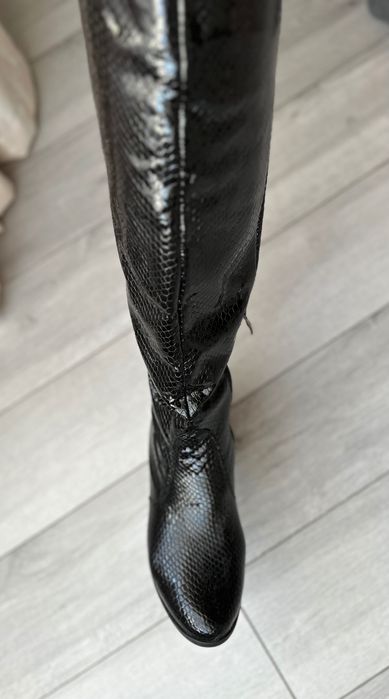 Лакові чоботи р.38