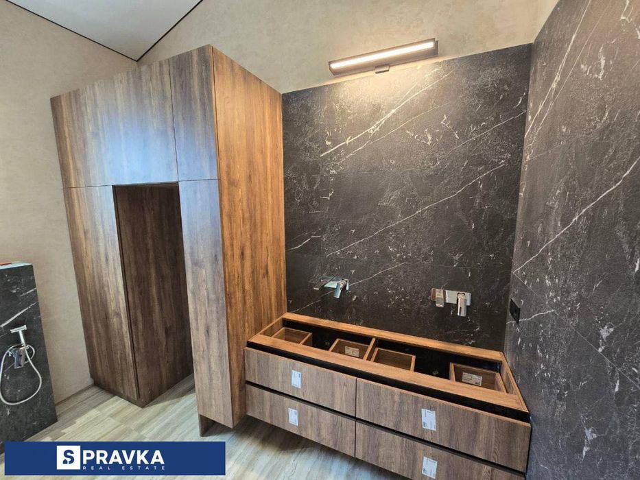 Продам дом в Фонтанке с ремонтом