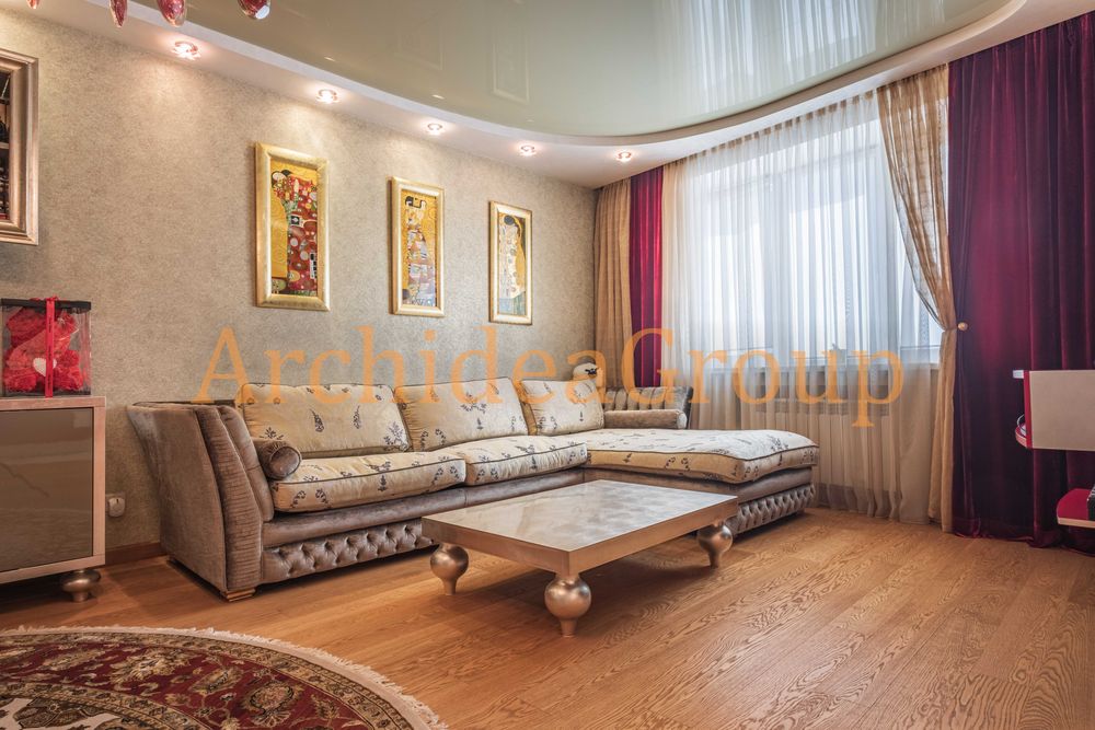 Амбітна видова квартира 86м2  в центрі Києва на вул. Голосіівська 13-А