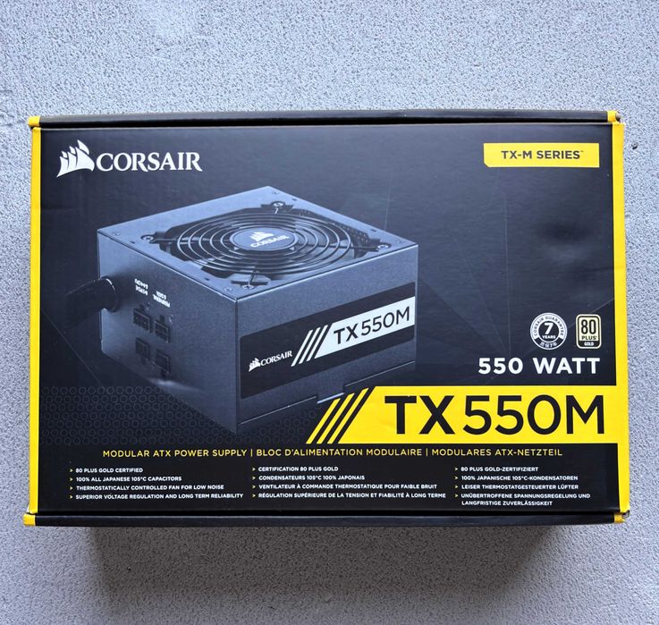 Fonte de Alimentação Semi-Modular Corsair TX550M 550W 80 Plus Gold - Com Garantia do Fabricante