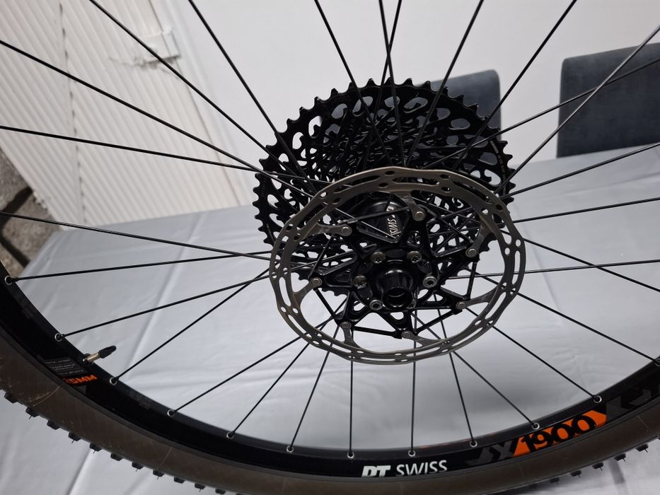 Jogo de jantes dt swiss x1900 spline