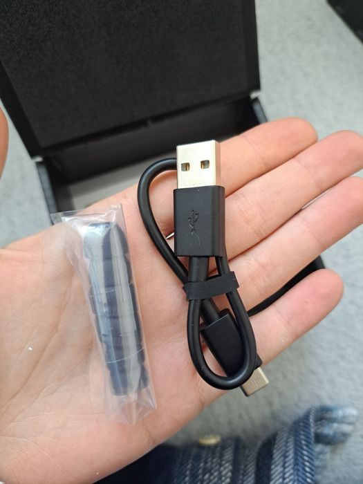 Słuchawki bezprzewodowe sony WF-XB700