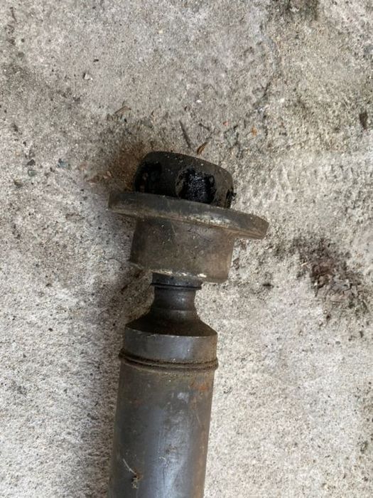 Veio Transmissão Ref:8d0521101F Audi S3 S4 1998-2003 substituir apoio
