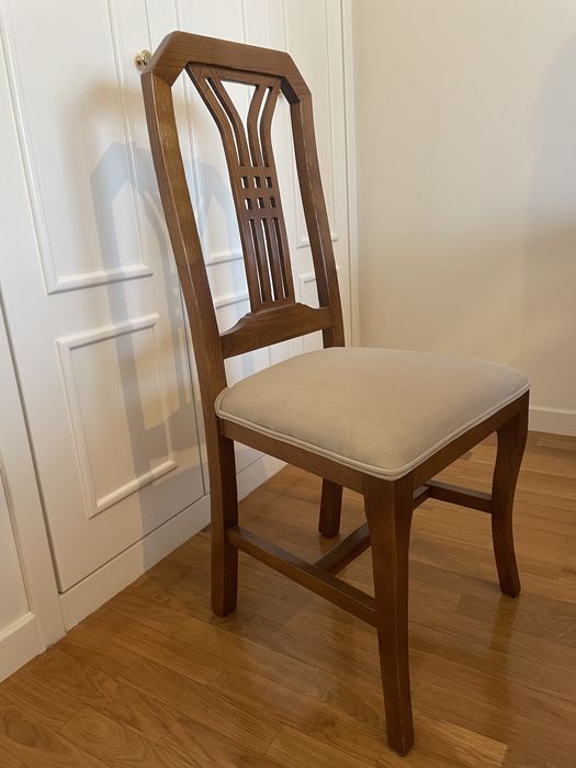 Mobília completa de Quarto em Castanho Maciço