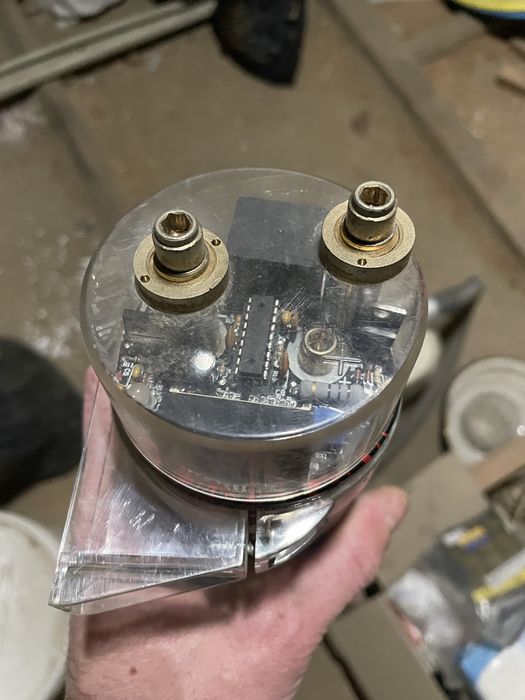 Конденсатор на 1.0 фарад до підсилювача